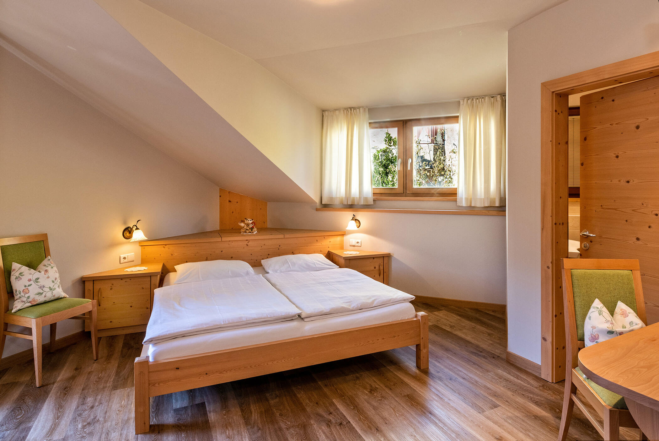 Bedroom - Double room with balcony