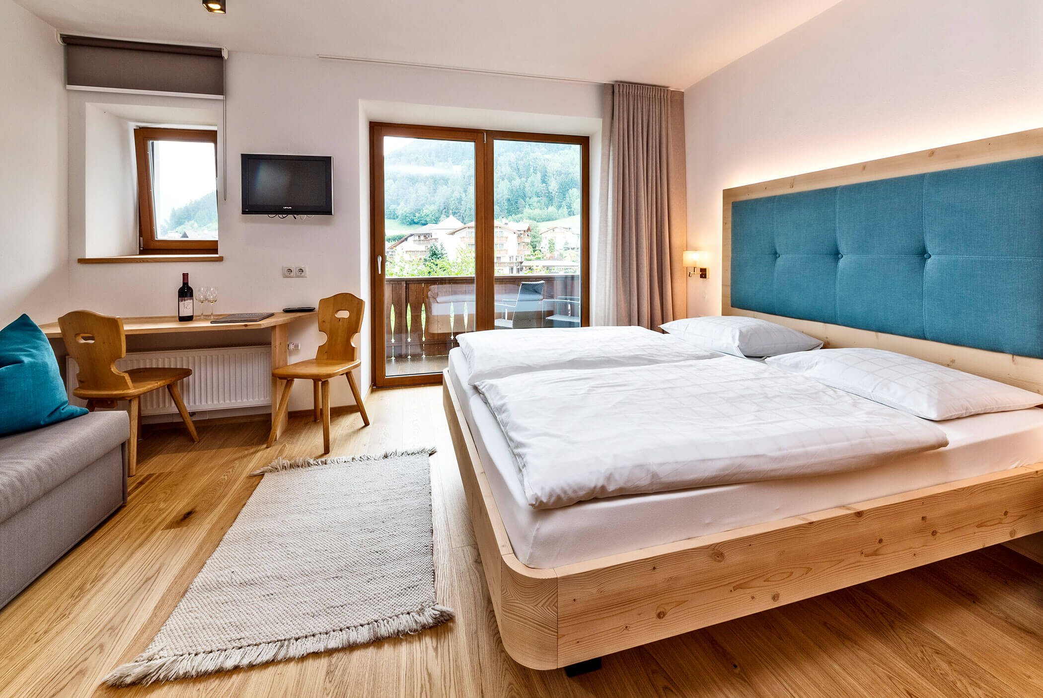 Living area - double room with balcony